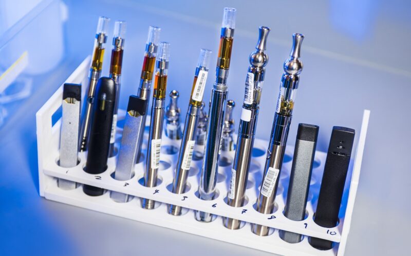 A Comprehensive Guide to Choosing the Right Disposable Vape Pen